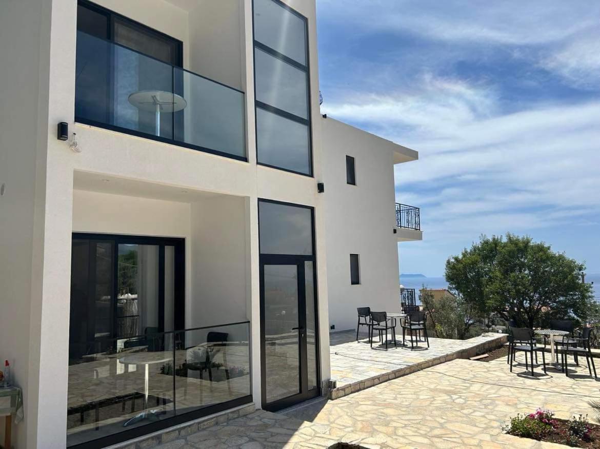 Villa Thomas Dhërmi Exterior foto