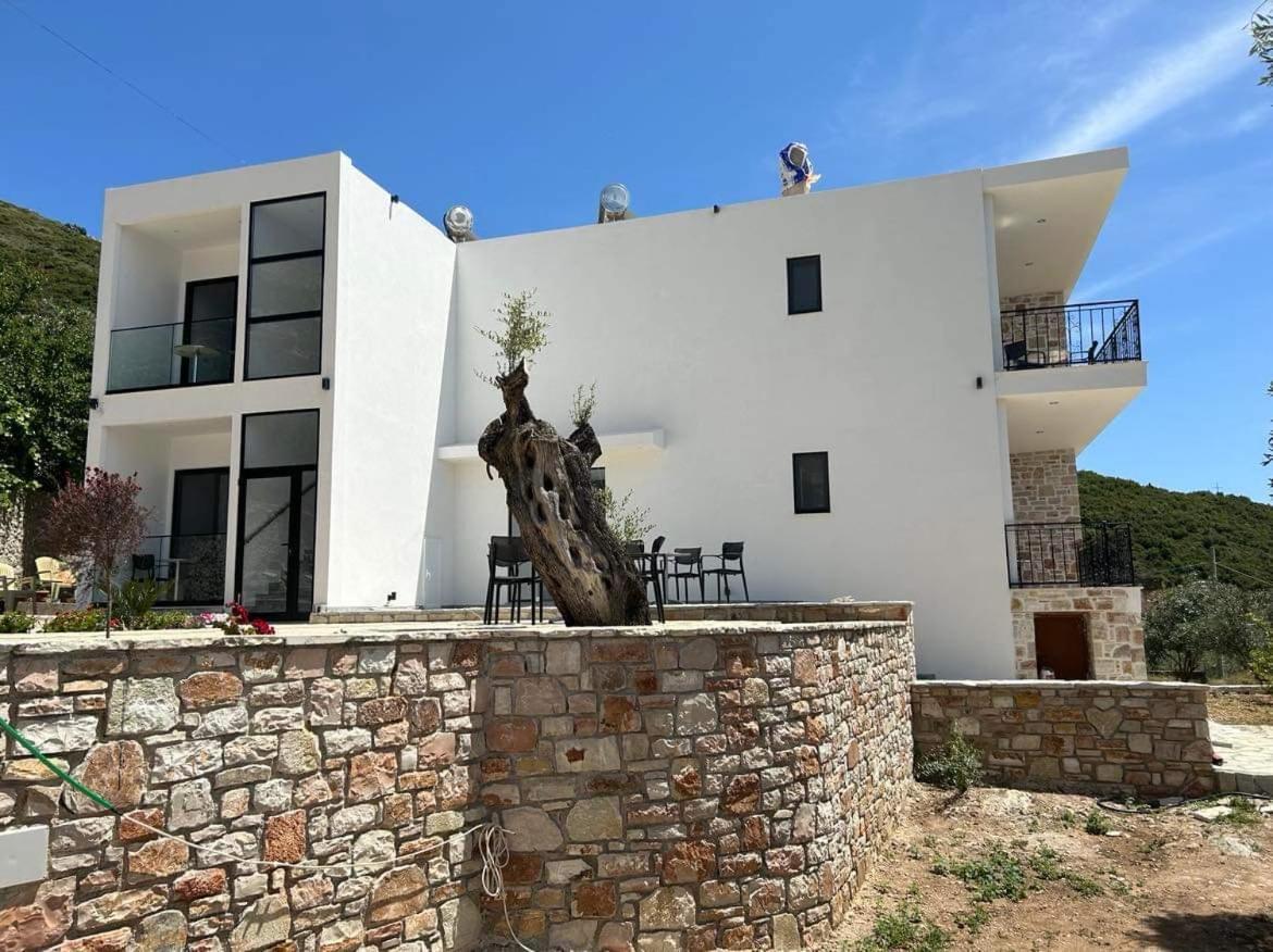 Villa Thomas Dhërmi Exterior foto