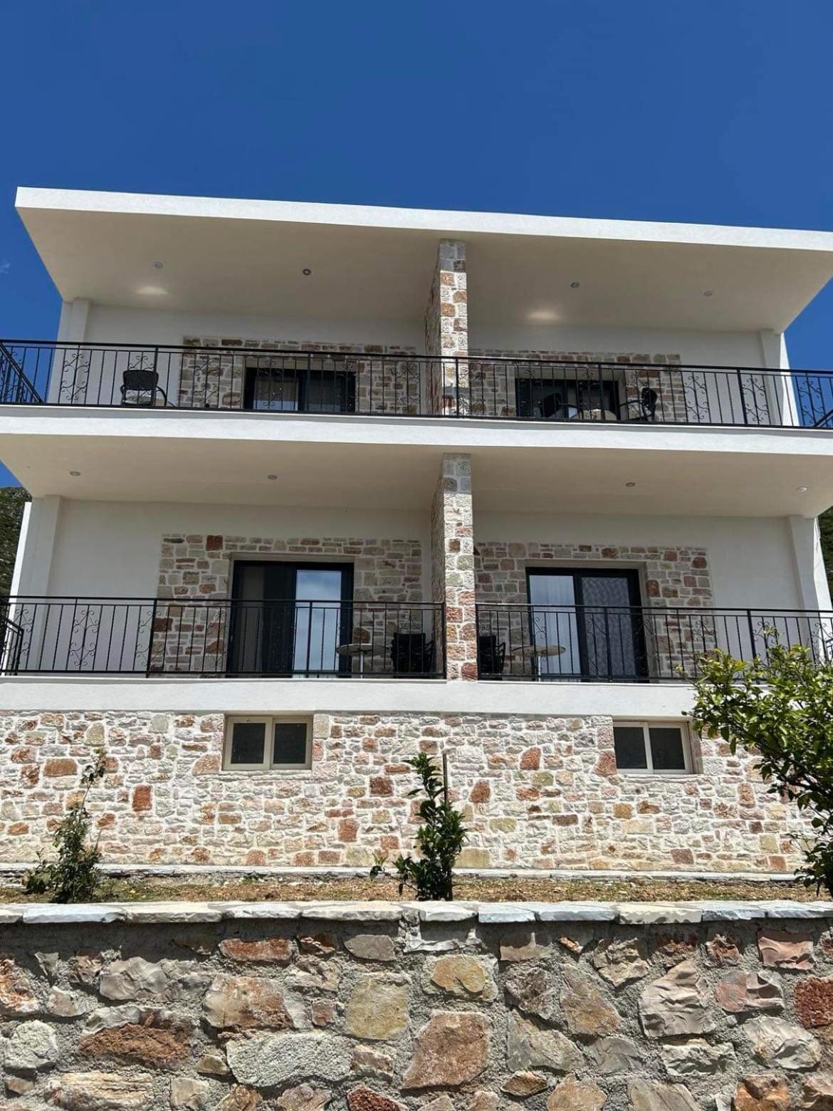 Villa Thomas Dhërmi Exterior foto